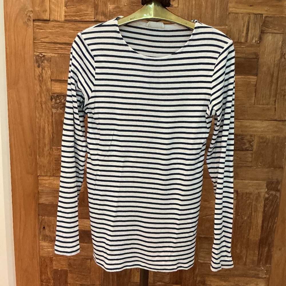 New never worn Kettlewell hetta tee
